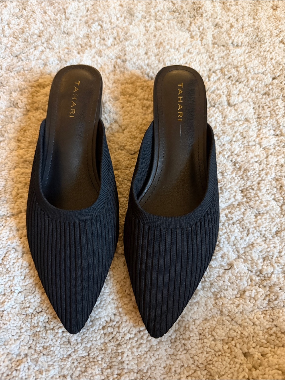 Tahari Black Pointed Knit Slip-On Mules women’s size 9